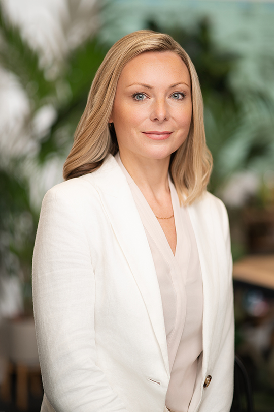 Corporate Headshot London Photographer - Professional Headshots at your Office 4 Corporate Headshot London Photographer Homepage