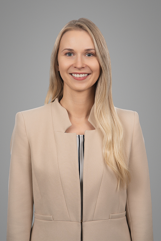 Corporate Headshot Photographer Canary Wharf